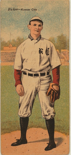 张伯伦代表阿森纳U21出战曼联U21，8年后再为枪手比赛