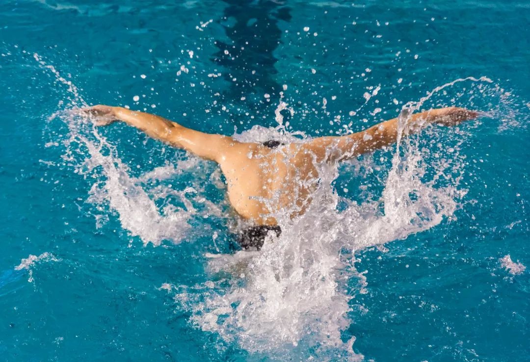 津媒：巴顿和阿代米因有伤在身没参加津门虎vs国安的热身赛